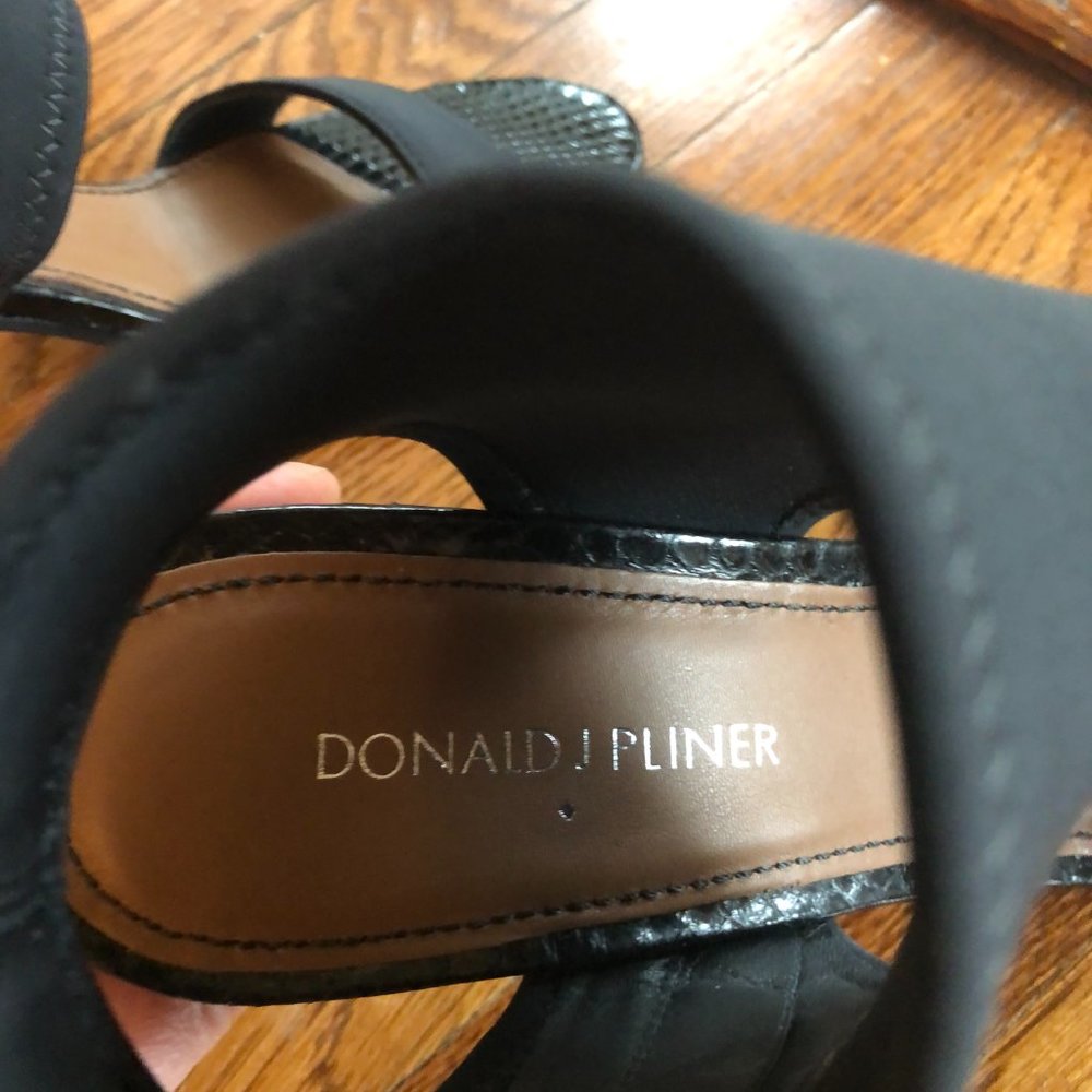 Donald J Pliner Heels - Picture 4 of 5